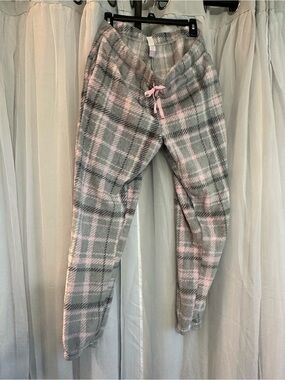 Women’s Plaid Fleece Lounge Pants - Pink & Gray